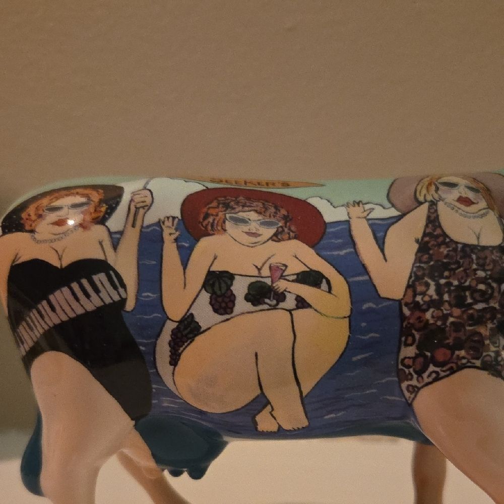 Colorful Artistic Cow Figurine - Picture 9 of 9